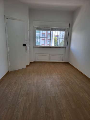 T1 Renovado | Elevador | Monte Abraão Praceta Pedro Alexandrino