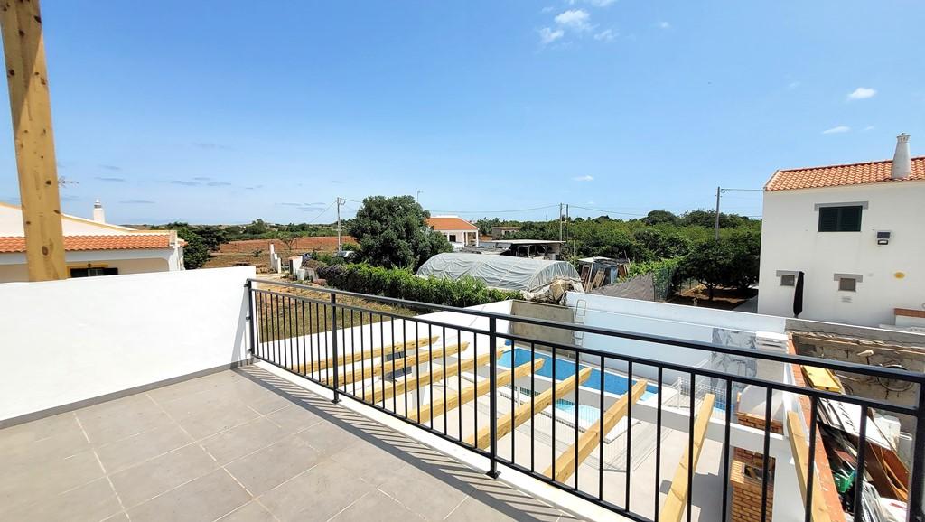 Moradia Nova T3+1 com Piscina Privada - Vila Nova de Cacela, Algarve