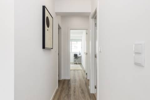 Apartamento T3 Totalmente remodelado, em Benfica - Lisboa