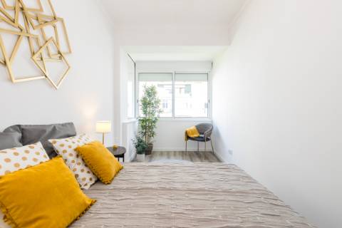 Apartamento T3 Totalmente remodelado, em Benfica - Lisboa