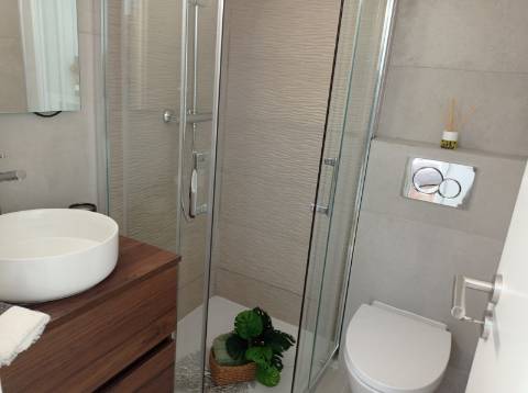 Apartamento T3 Totalmente remodelado, em Benfica - Lisboa