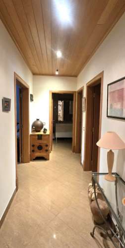 Apartamento com Piscina e Terraços Amplos em Tavira