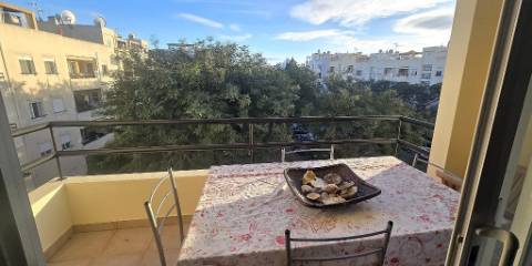 Apartamento com Piscina e Terraços Amplos em Tavira