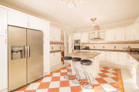 Moradia V4 inserida no campo de Golfe, Vale de Lobo, Algarve