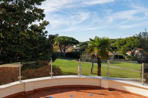 Moradia V4 inserida no campo de Golfe, Vale de Lobo, Algarve