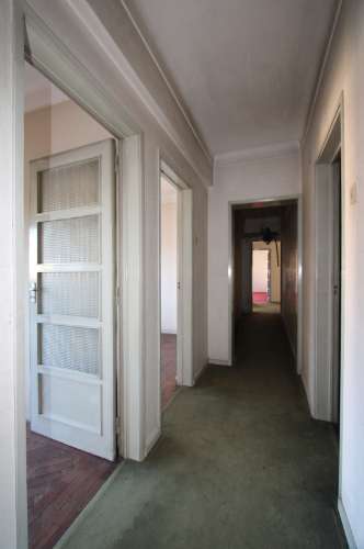 Apartamento T6+ 1, para remodelação total, na Rua Pascoal de Melo - Estefânia, Lisboa