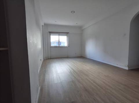 Apartamento T3 na Ramada, Odivelas