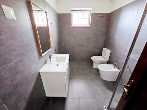 Moradia T4 em Ramalhal, Torres Vedras