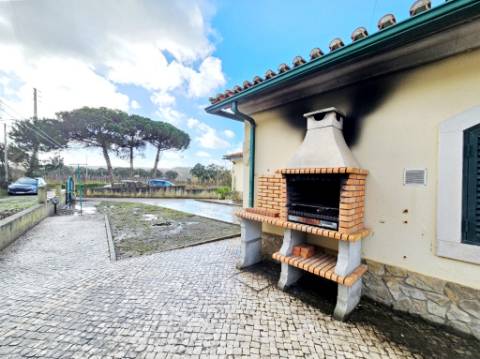 Moradia T4 em Ramalhal, Torres Vedras