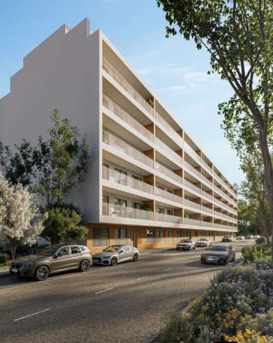 Novo apartamento T2, terraço e garagem box, junto ao centro Alcobaça