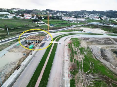 Novos apartamentos T3, varanda e garagem box, junto ao centro Alcobaça