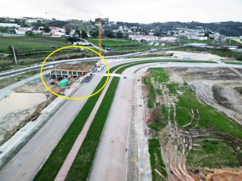 Novos apartamentos T3, varanda e garagem box, junto ao centro Alcobaça