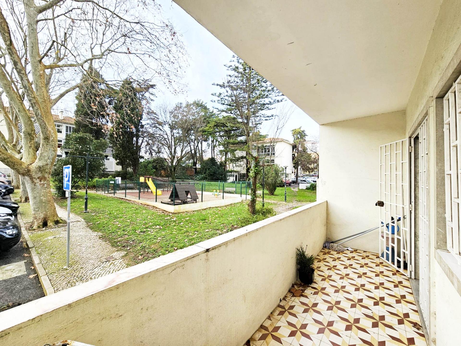 Apartamento T3 no centro de Carcavelos, Cascais