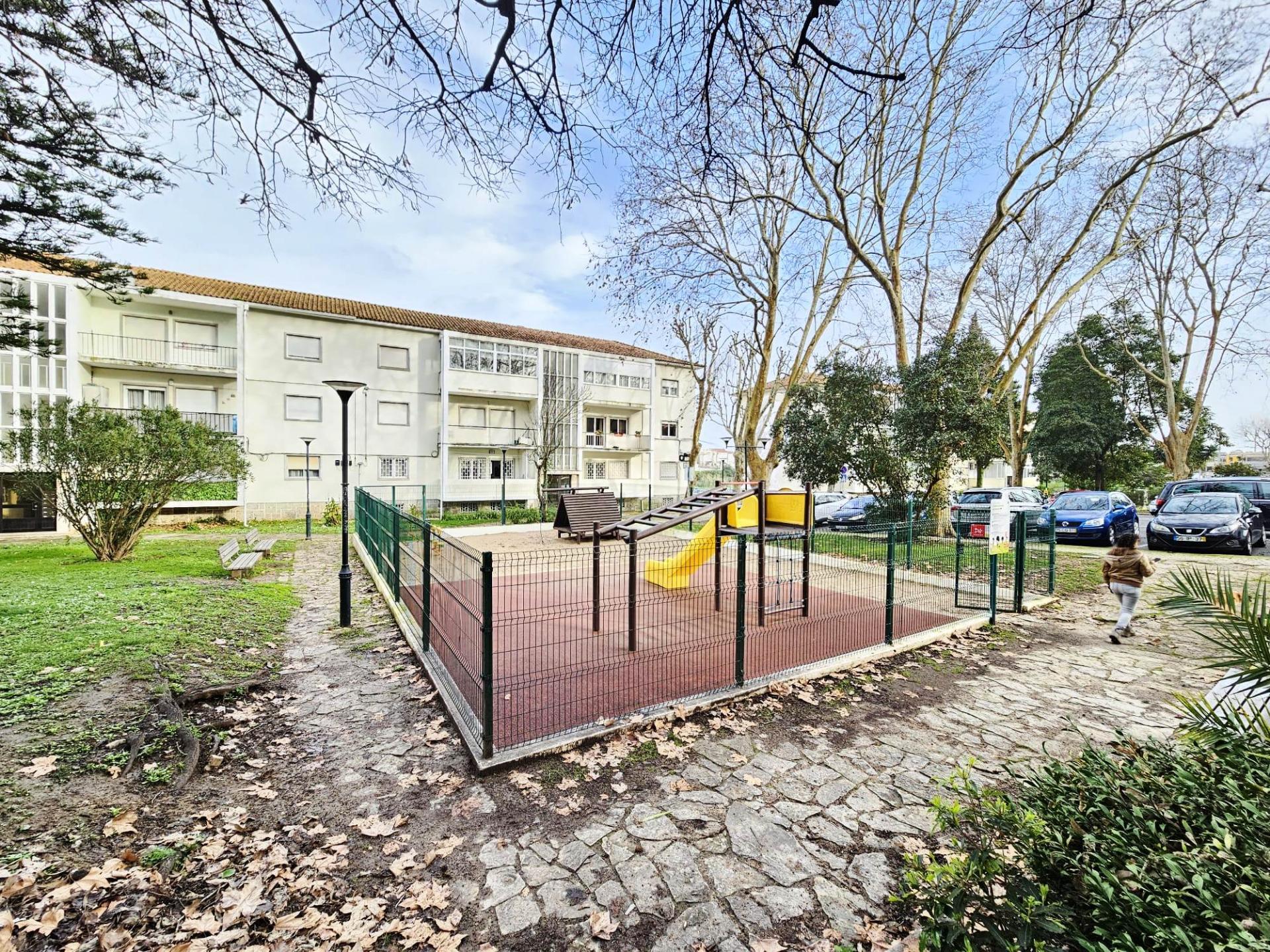 Apartamento T3 no centro de Carcavelos, Cascais