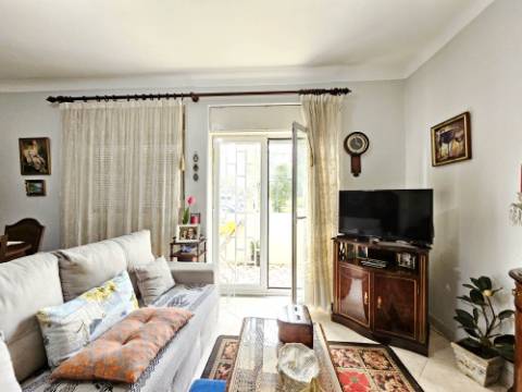 Apartamento T3 no centro de Carcavelos, Cascais