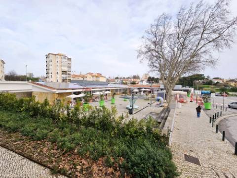 Apartamento T3 no centro de Carcavelos, Cascais