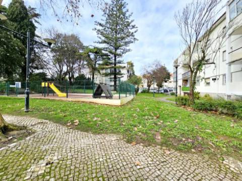 Apartamento T3 no centro de Carcavelos, Cascais