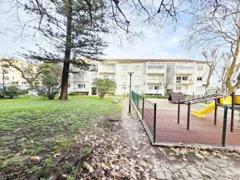 Apartamento T3 no centro de Carcavelos, Cascais