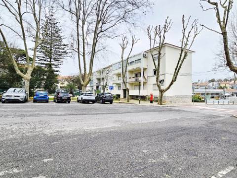 Apartamento T3 no centro de Carcavelos, Cascais