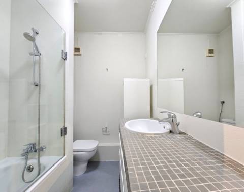 Apartamento T3 com garagem box, na Costa da Guia, Cascais