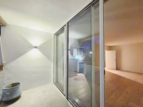 Apartamento T3 com garagem box, na Costa da Guia, Cascais