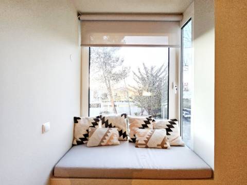 Apartamento T3 com garagem box, na Costa da Guia, Cascais