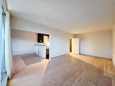 Apartamento T3 com garagem box, na Costa da Guia, Cascais