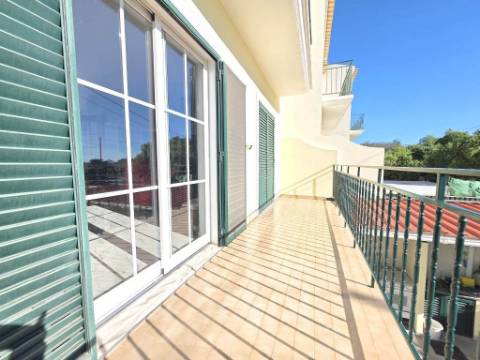 Moradia geminada T3+1 com Terraço - Vila Nova de Cacela