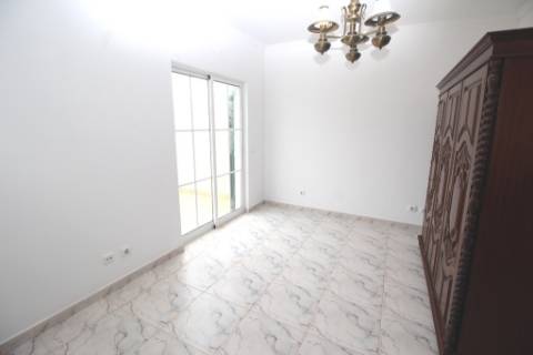 Moradia geminada T3+1 com Terraço - Vila Nova de Cacela