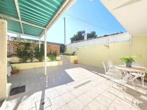 Moradia geminada T3+1 com Terraço - Vila Nova de Cacela