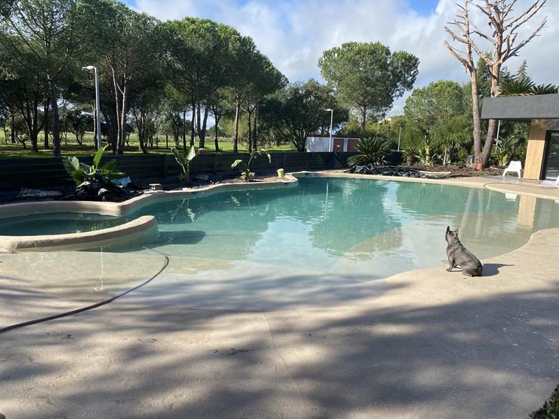 Magnifica moradia T4 na Urbanização Aroeira em Santo Estevão