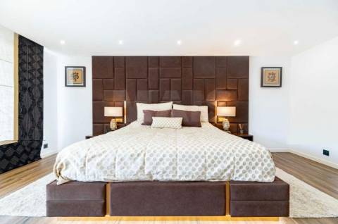 Magnifica moradia T4 na Urbanização Aroeira em Santo Estevão