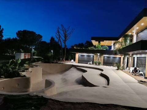 Magnifica moradia T4 na Urbanização Aroeira em Santo Estevão