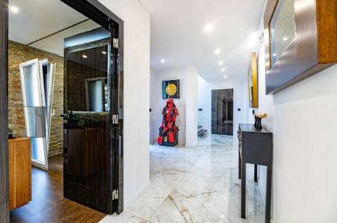 Magnifica moradia T4 na Urbanização Aroeira em Santo Estevão