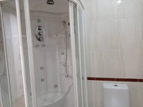 Apartamento T3 - remodelado, com estacionamentos, nas Colinas do Cruzeiro, Odivelas