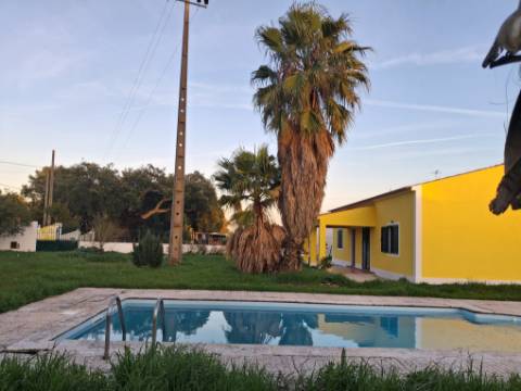 Moradia V3 na Glória do Ribatejo