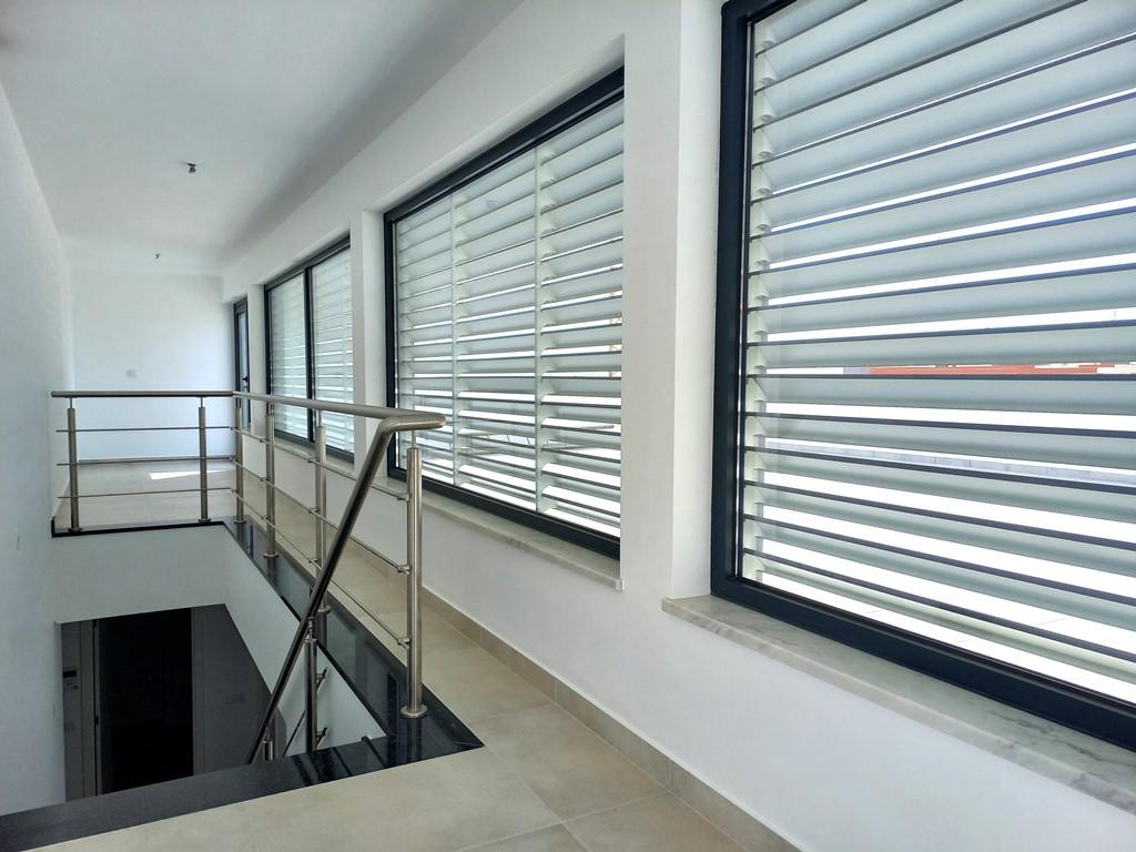 Apartamento T4 novo com 154,03m2, terraços no topo, garagem para 3 viaturas