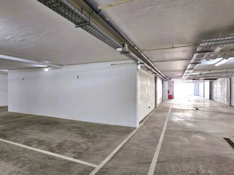 Apartamento T4 novo com 162,67m2, terraço no topo, garagem para 3 viaturas