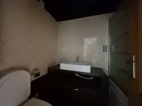 Apartamento T2 localizado no Feijó, Almada.