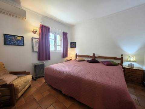 Excelente moradia T2, junto à praia, vista mar na Praia Verde, Algarve - Oportunidade