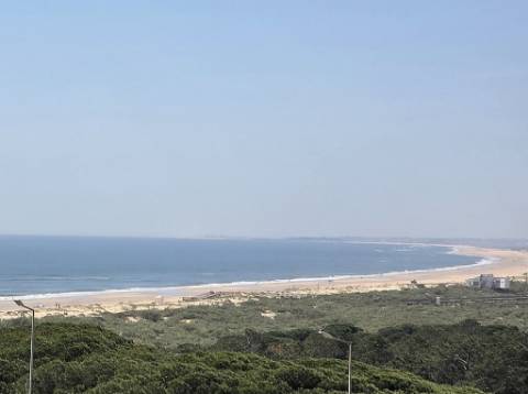 Excelente moradia T2, junto à praia, vista mar na Praia Verde, Algarve - Oportunidade