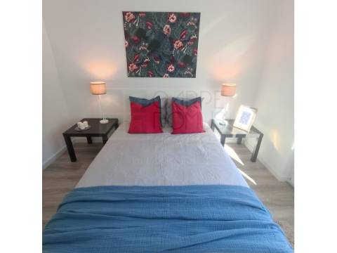 Apartamento T3 Totalmente Renovado em Benfica