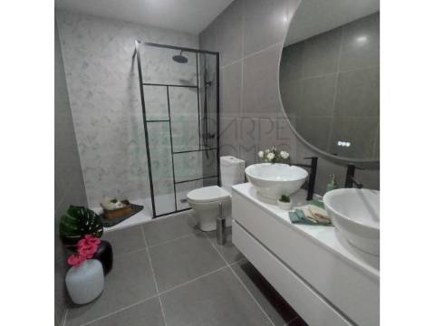 Apartamento T3 Totalmente Renovado em Benfica