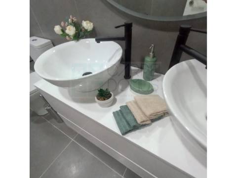 Apartamento T3 Totalmente Renovado em Benfica