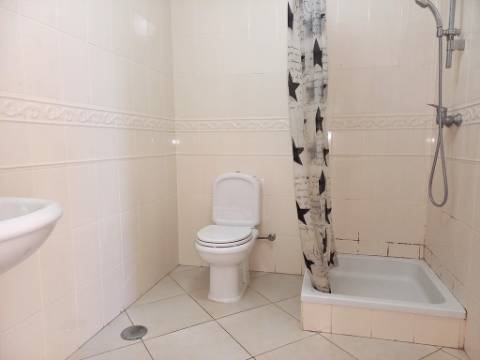 Apartamento T2 com 124,64m2, parqueamento para 2 viaturas, no centro de Tavira, Algarve