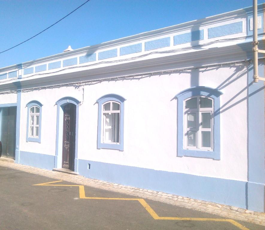 Moradia Térrea T4 de Charme Tradicional com Excelente Localização em Cabanas de Tavira.