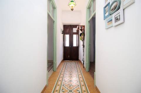 Moradia Térrea T4 de Charme Tradicional com Excelente Localização em Cabanas de Tavira.