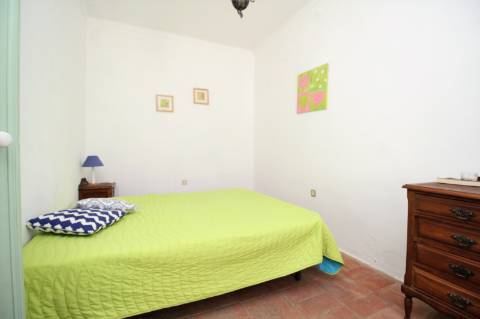 Moradia Térrea T4 de Charme Tradicional com Excelente Localização em Cabanas de Tavira.