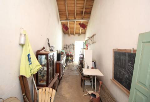 Moradia Térrea T4 de Charme Tradicional com Excelente Localização em Cabanas de Tavira.