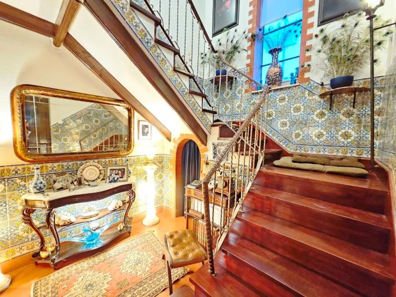 Requintada moradia T6, lote 651m2, em São Domingos de Rana, Cascais